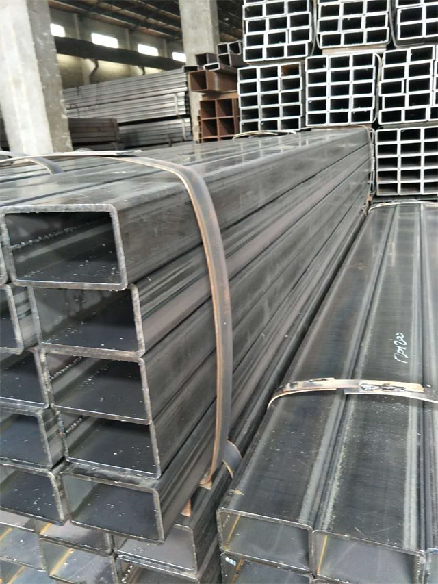 Q235B热镀锌方管 Q235B热镀锌方管